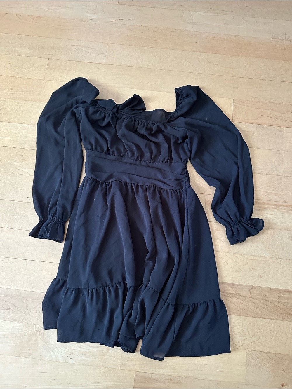 Black Long Sleeve Ruffle Waist Dress - Women